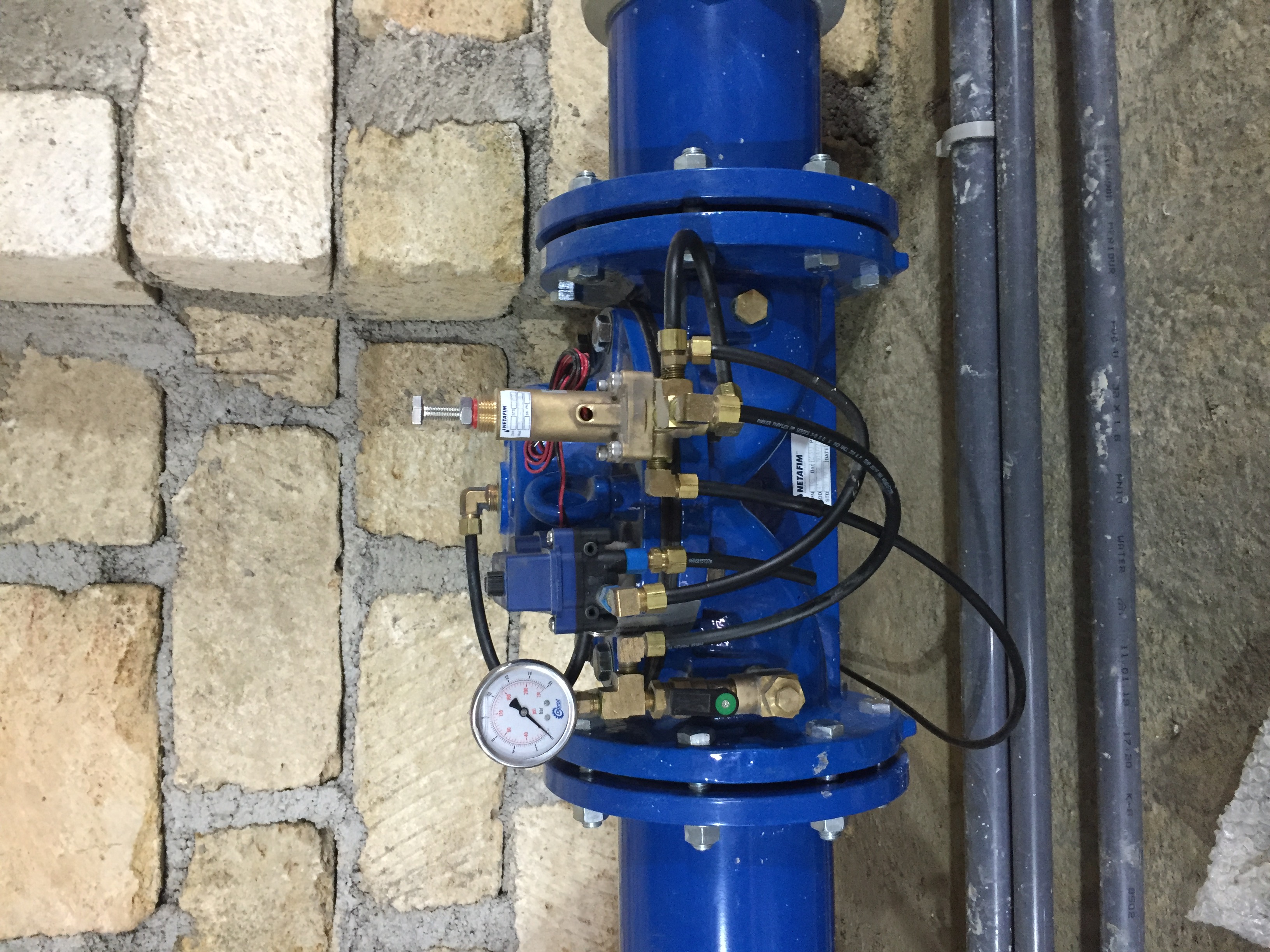 Система капельного полива для 25Га яблочного сада