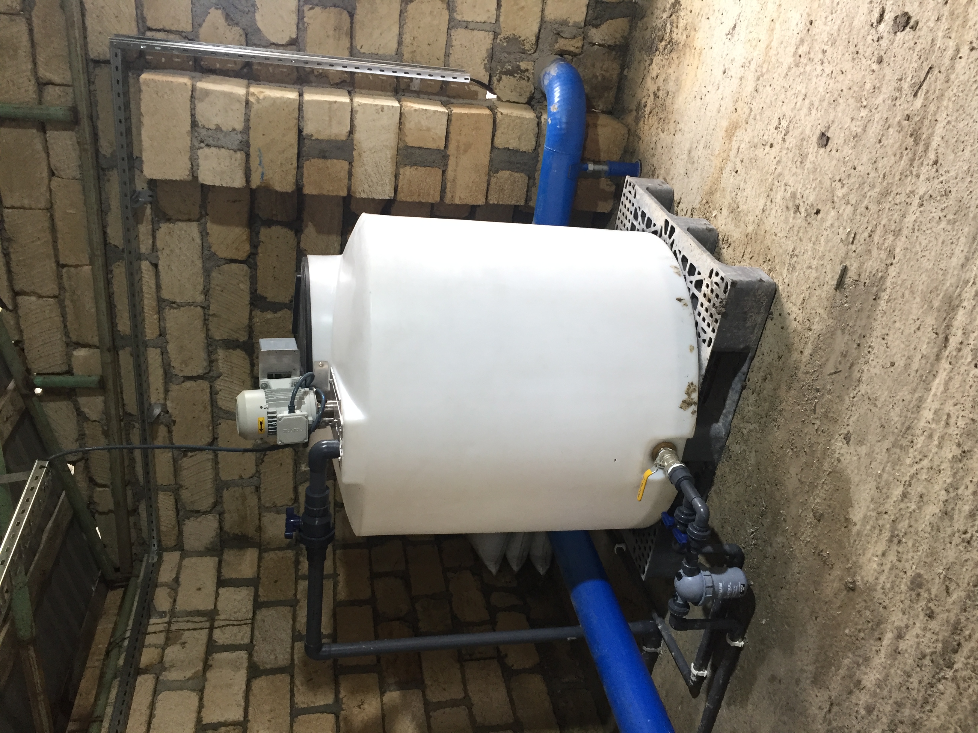 Система капельного полива для 25Га яблочного сада